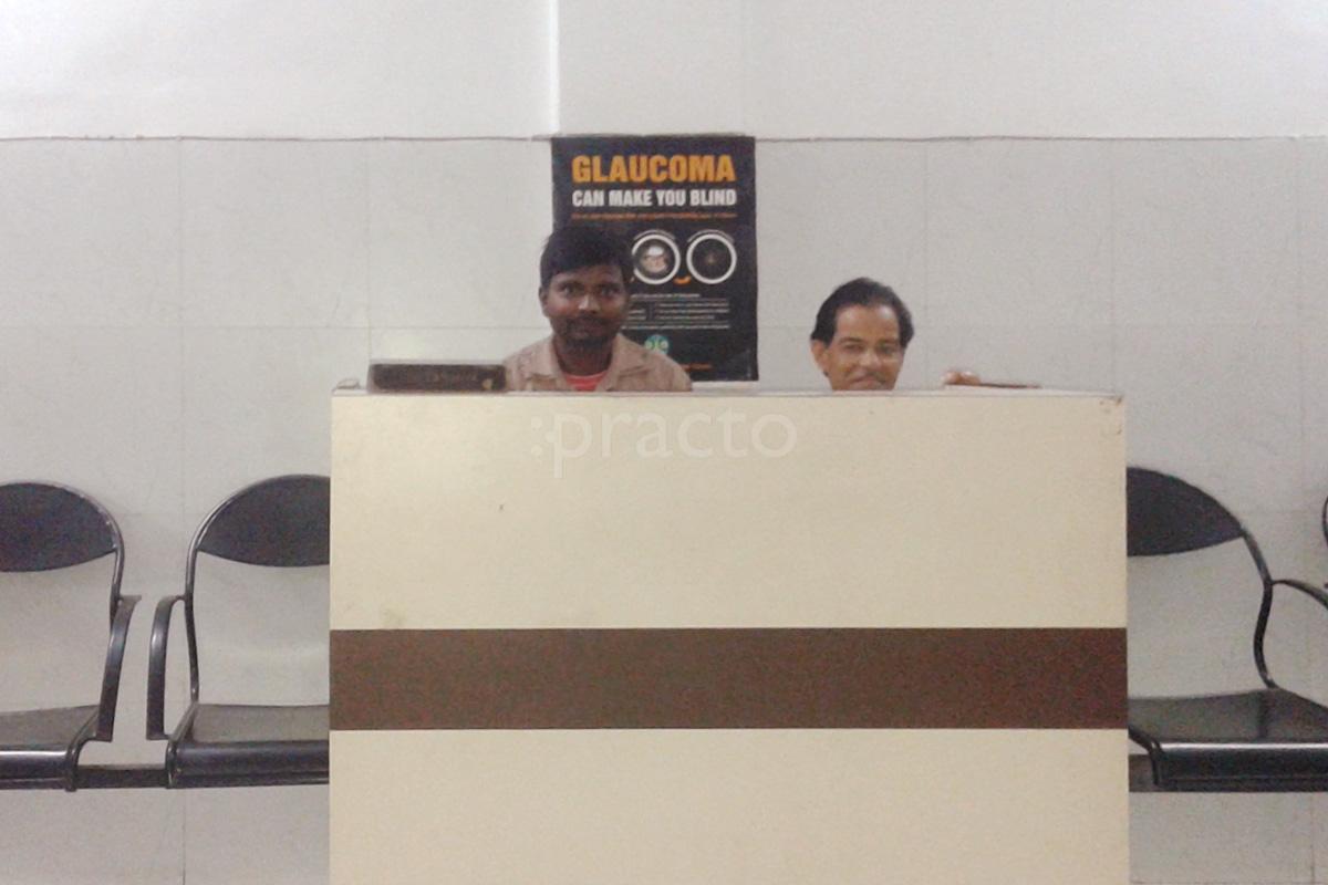 Reception at Saraf Phaco, Laser & Eye Microsurgery Center Harsh Nagar Kanpur