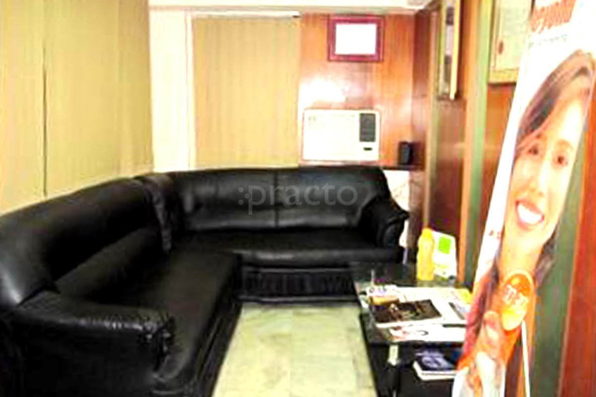 Waiting Area at Shining 32 Ballygunge Kolkata