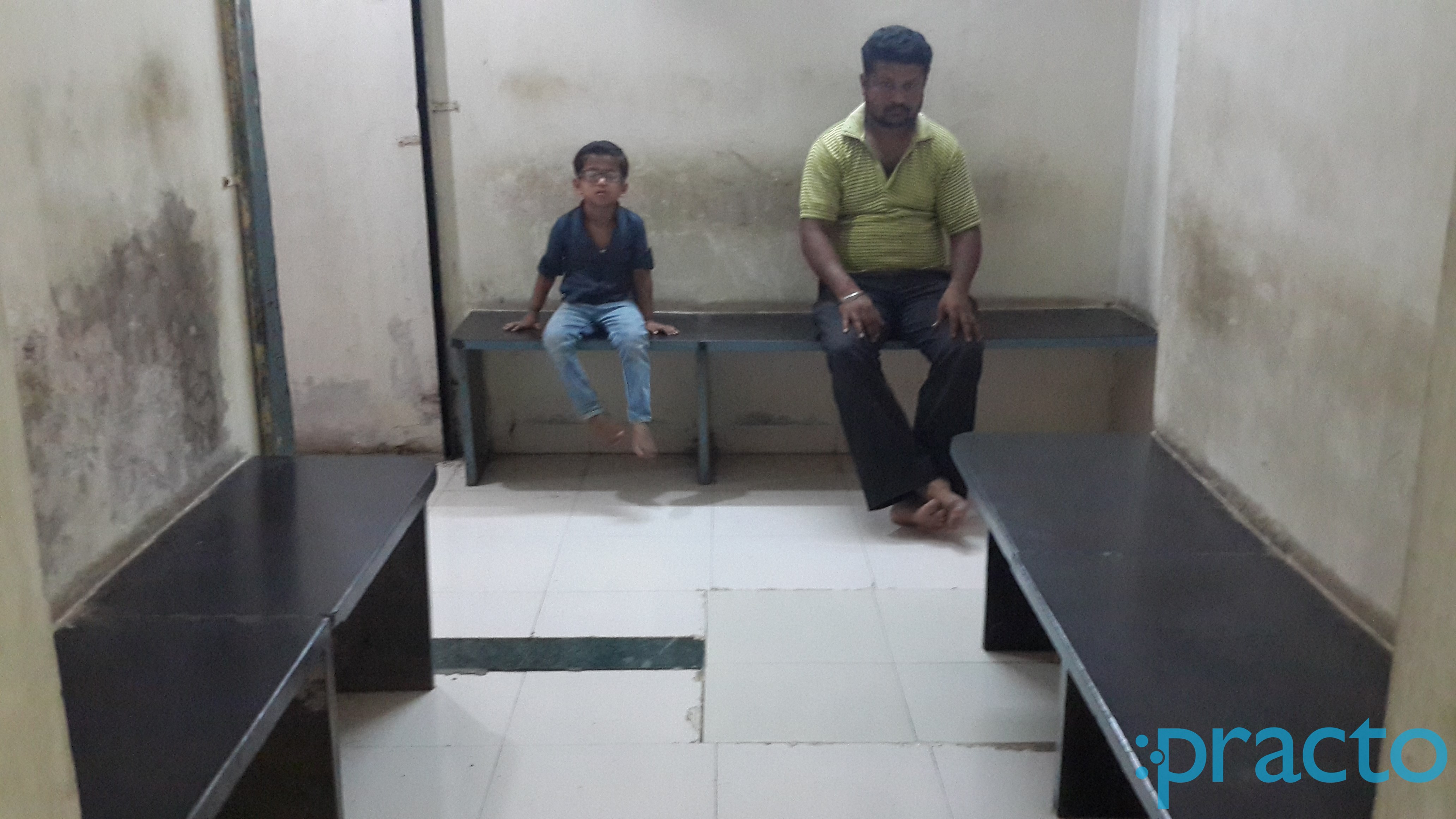 Waiting Area at Shree Clinic Hadapsar Pune