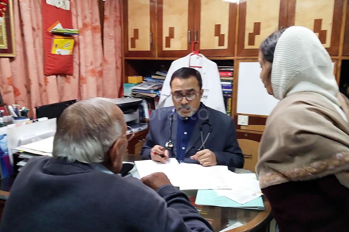 OPD/Ward at Shri Mahavir Clinic Preet Vihar Delhi