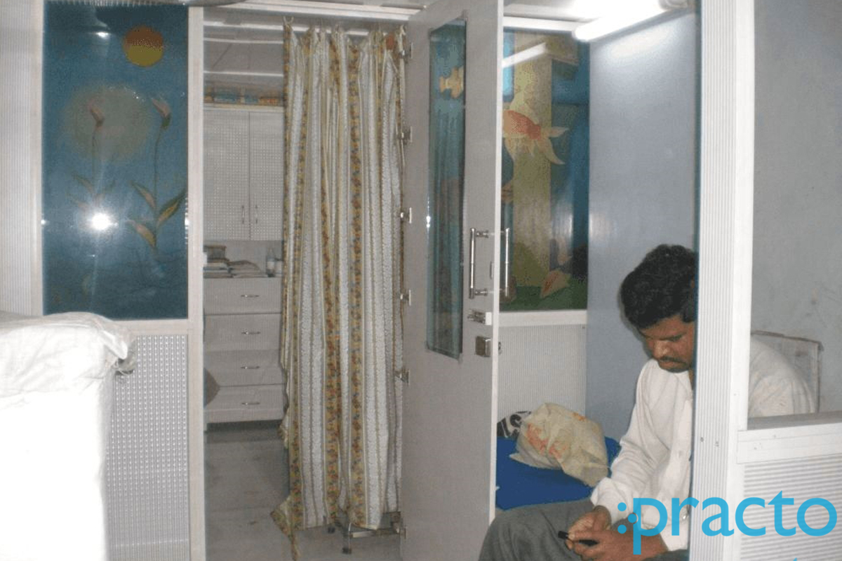 Waiting Area at Shri Saishraddha Clinic Katraj Pune