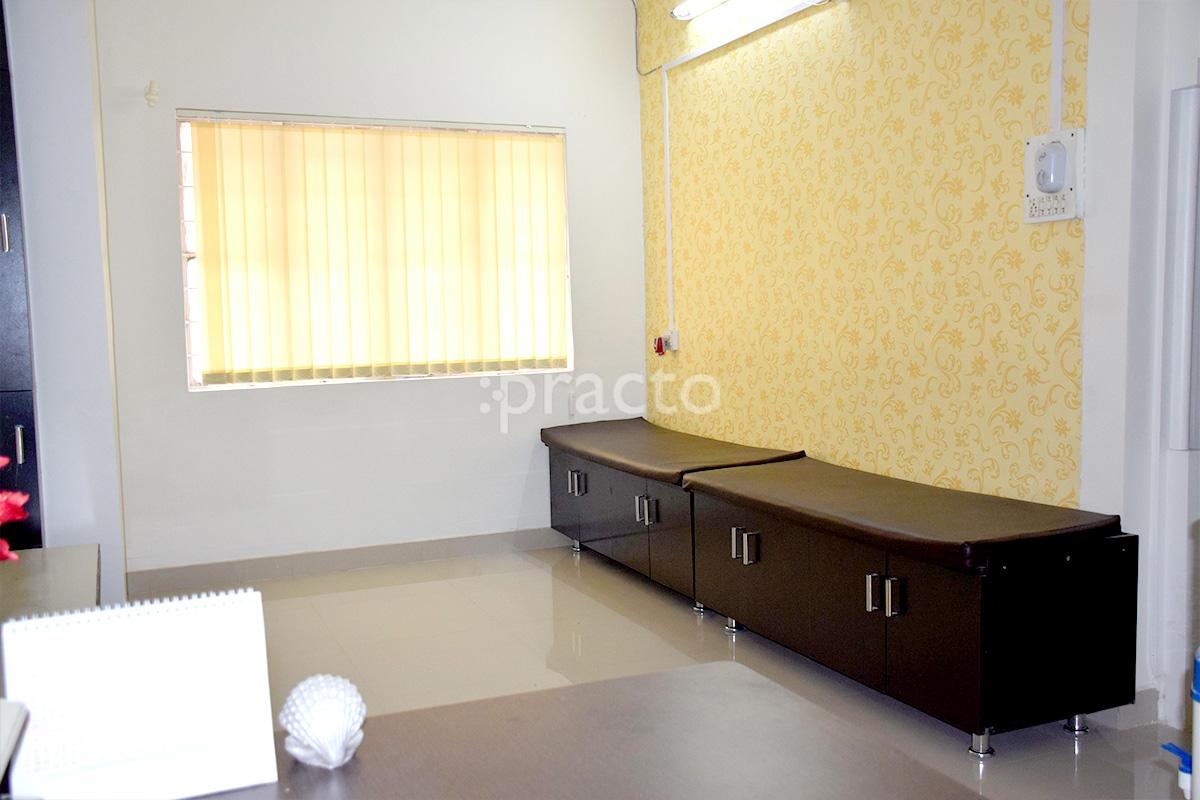 Waiting Area at Shri Waman Ganesh Clinic Bavdhan Pune