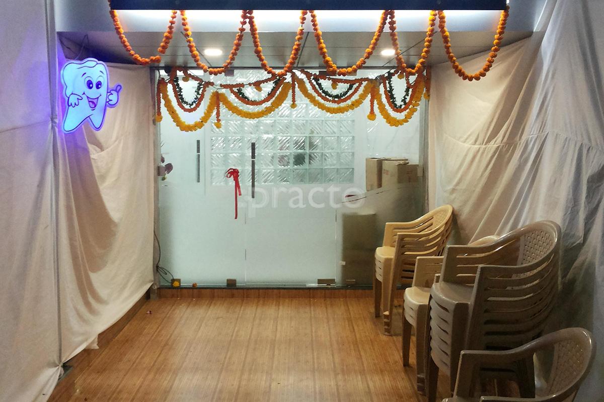 Entrance at Shroff's Dental Care Andheri West Mumbai