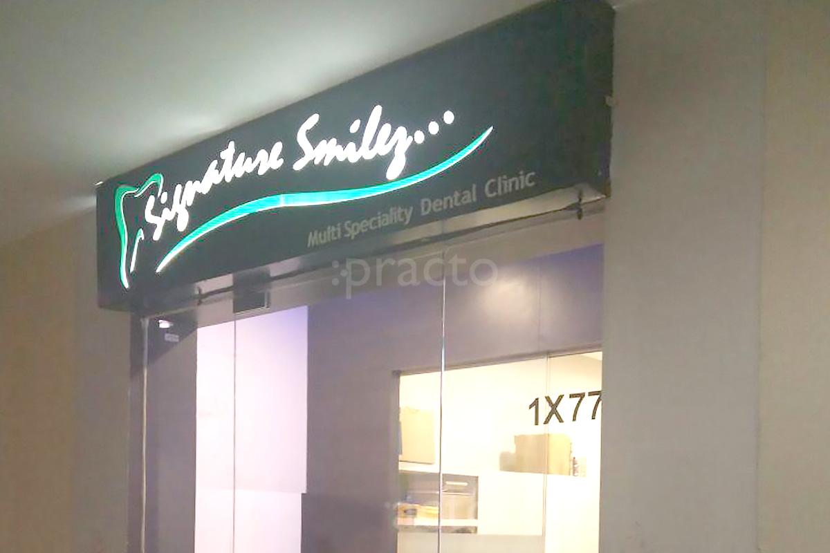 Entrance at Signature Smilez Dental Clinic Gurgaon Sector 47 Gurgaon