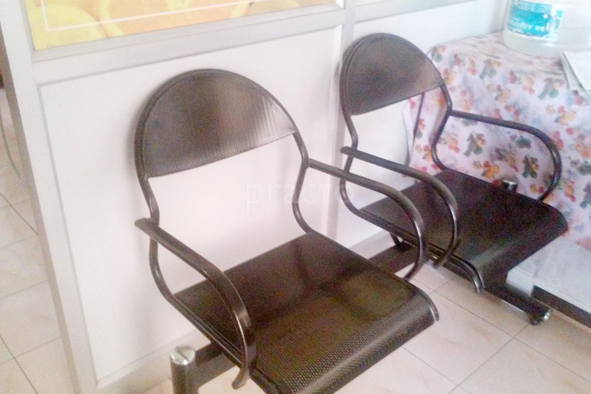 Waiting Area at Siragiri Dental Clinic Peelamedu Coimbatore