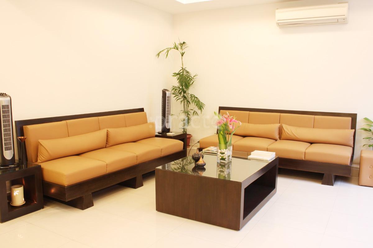 Waiting Area at Smayate Multispeciality Dental Clinic Greater Kailash Part 1 Delhi