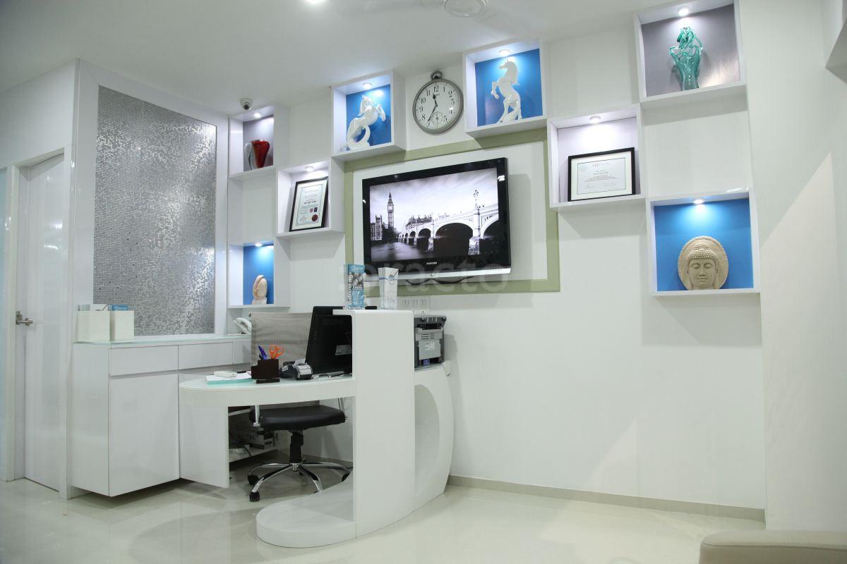 Reception at Smile Craft Dental Studio Satellite Ahmedabad