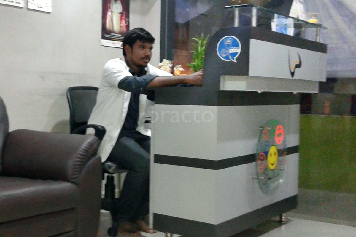 Reception at Smile Experts Rajakilpakkam Chennai