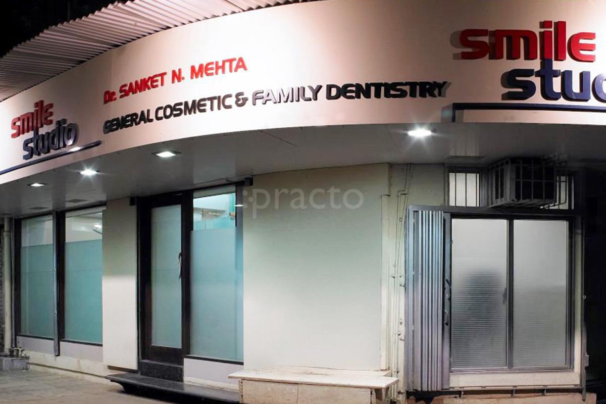 Entrance at Smile Studio Dental Clinic Matunga Mumbai