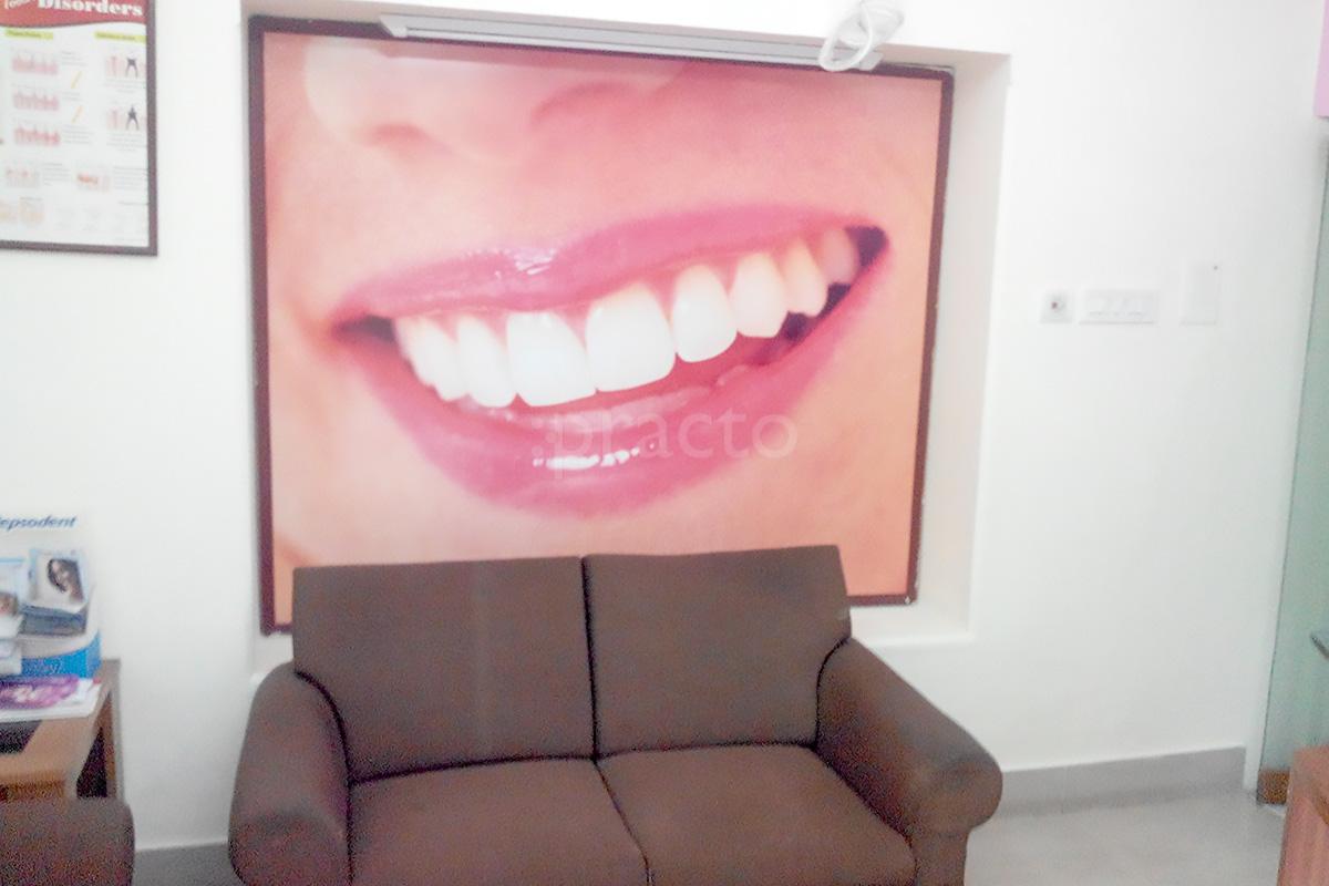 Waiting Area at Smiles Ballygunge Sc College Kolkata