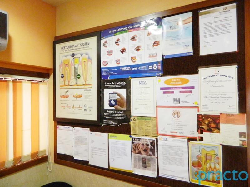 Reception at Smilez Unlimited Dental Clinic Andheri West Mumbai