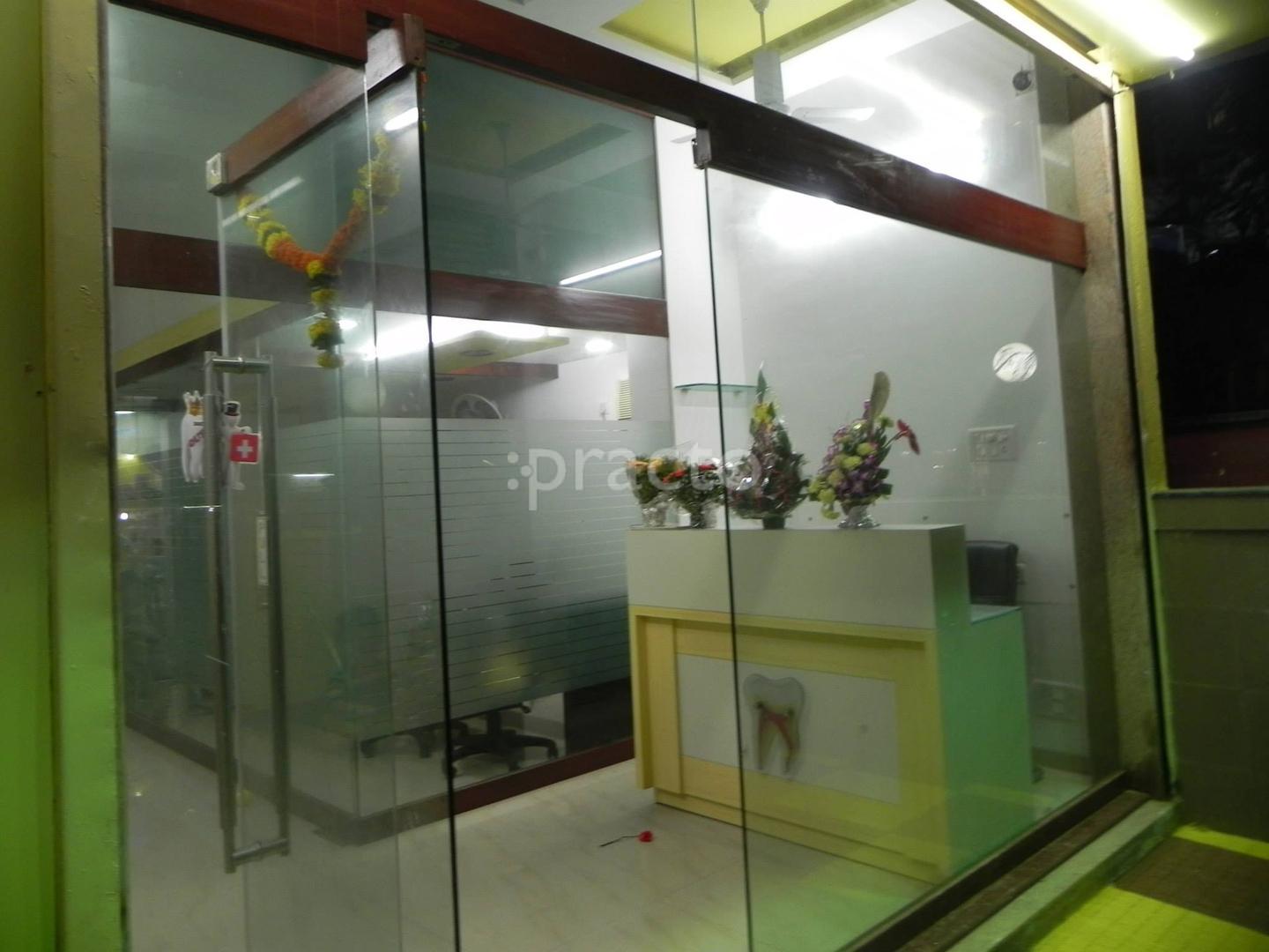 Entrance at Smiling Mumbai Dental Clinics Malad East Mumbai