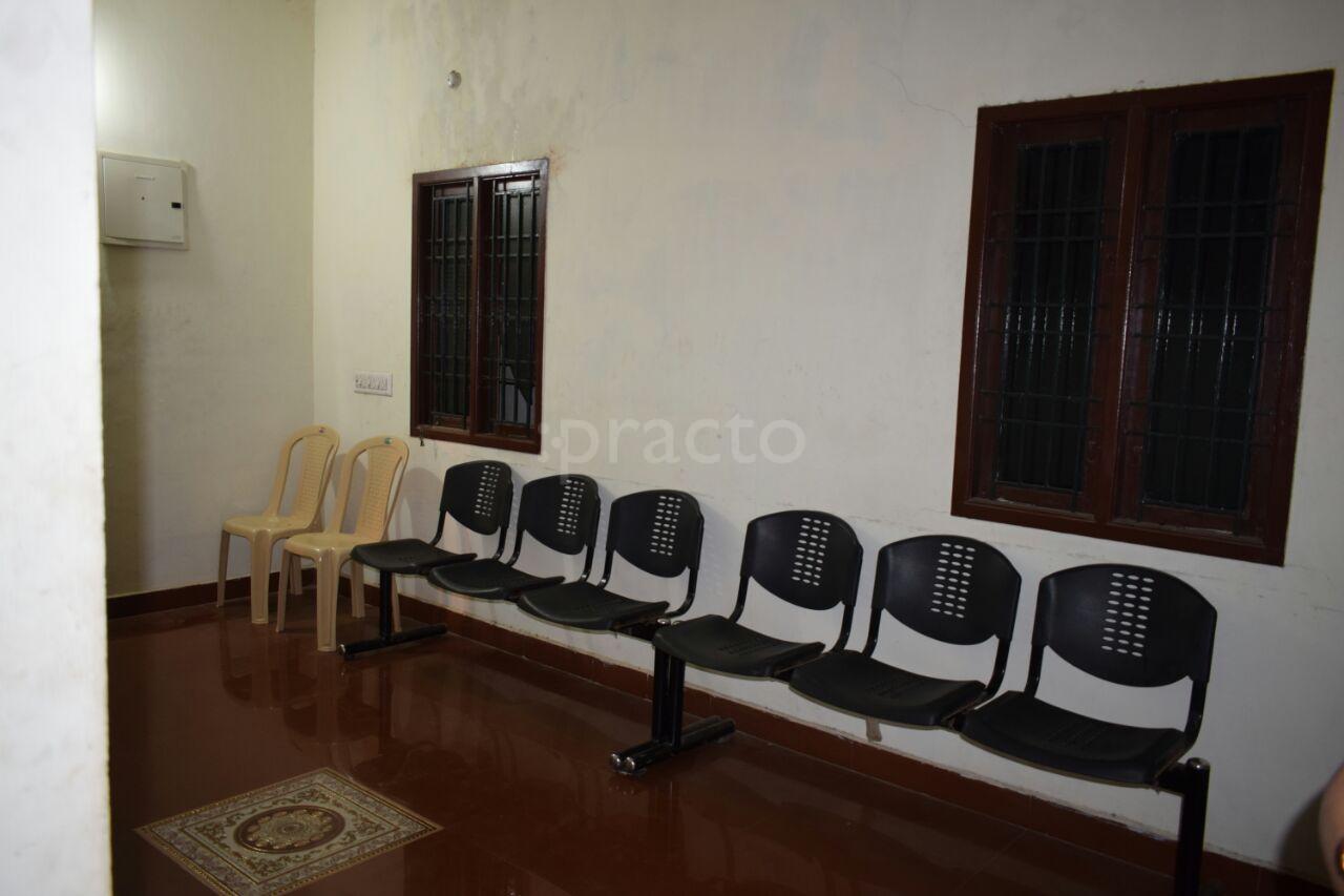 Waiting Area at Smriti's Cinic Chromepet Chennai