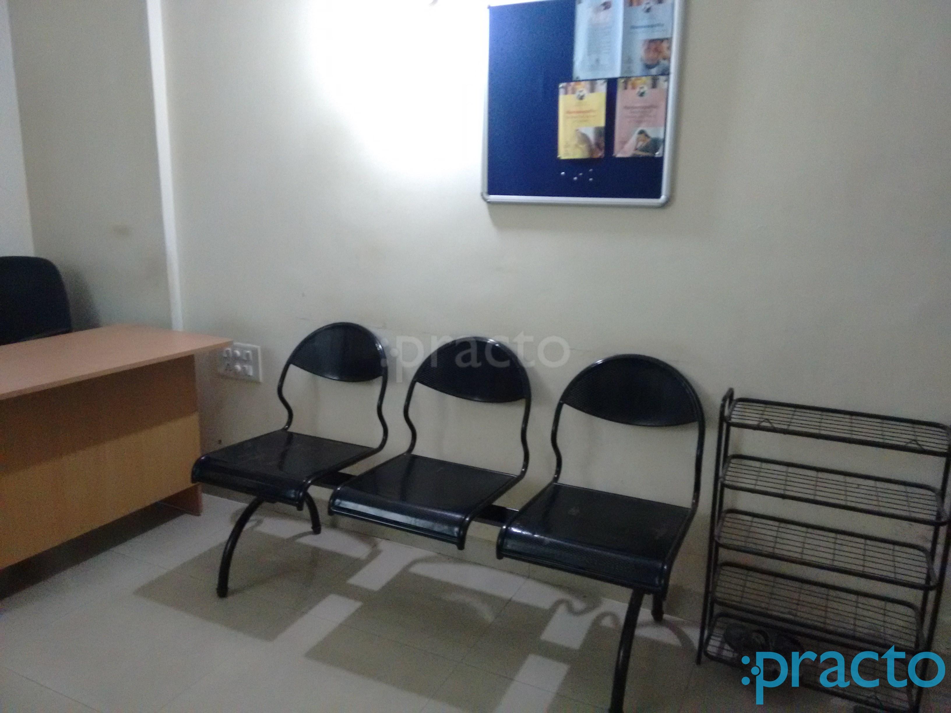 Waiting Area at Shree-Ayuryog Clinic Mulund East Mumbai