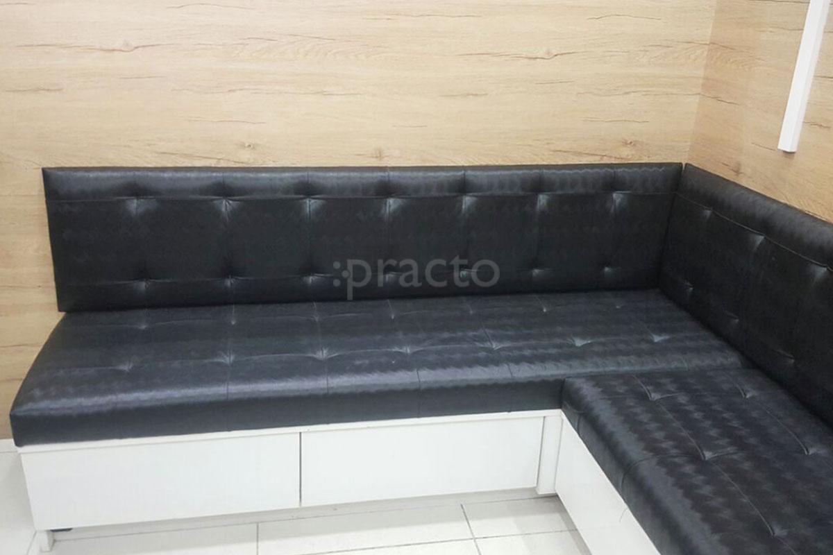 Waiting Area at Sparrsh Centre for Women Care Sector 110 Noida