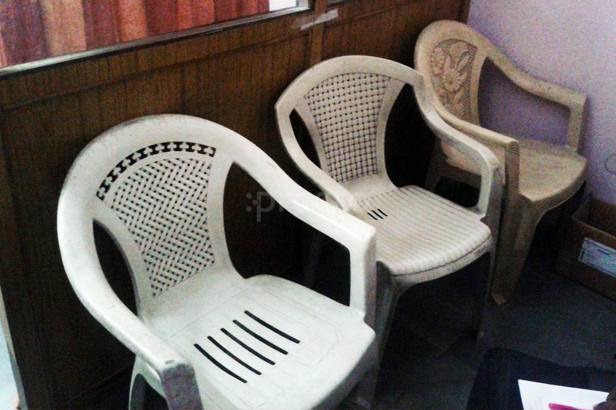 Waiting Area at Sri Hanuman Poly Clinic Suchitra Circle Hyderabad