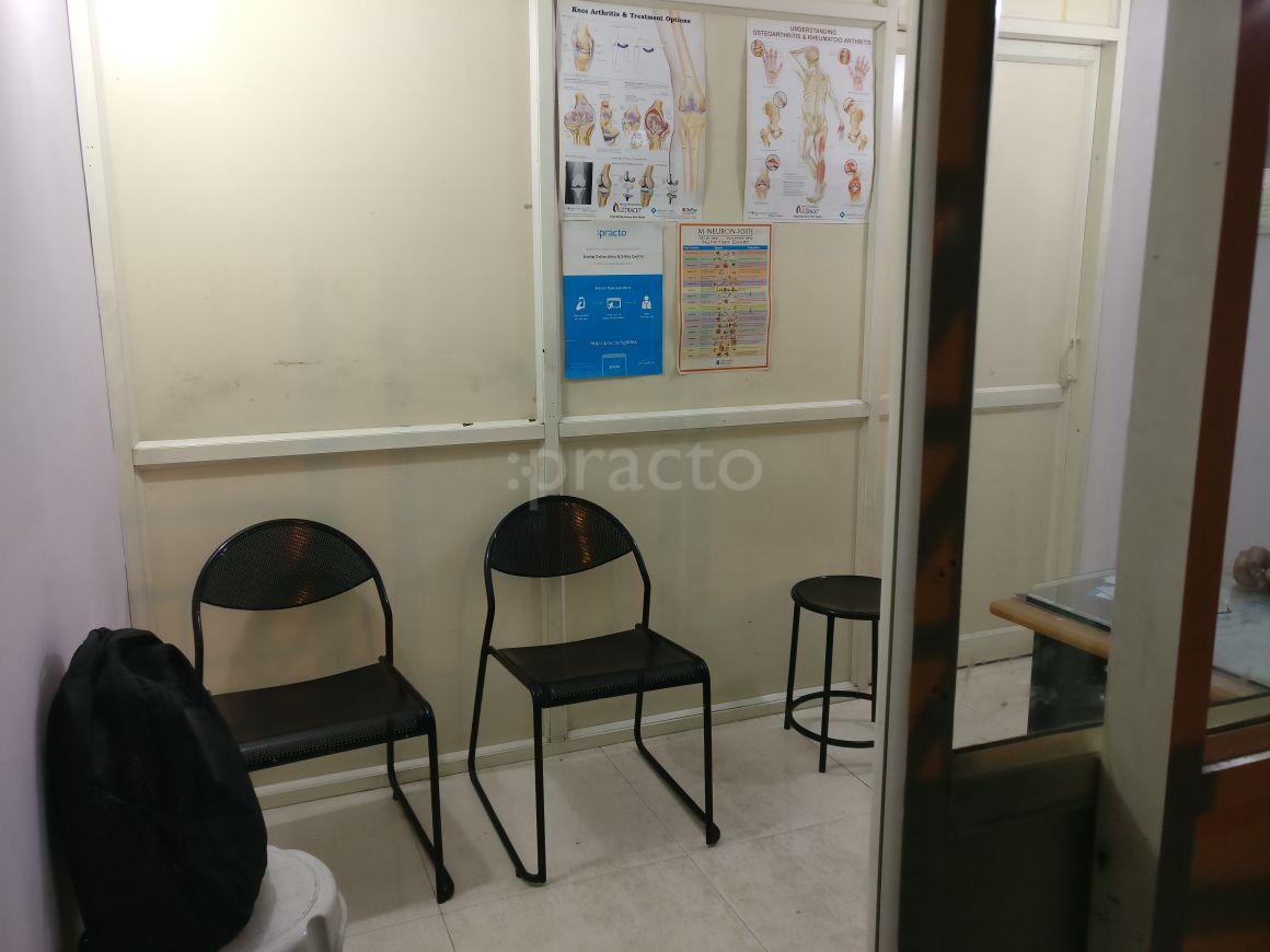 Waiting Area at Srishti Ortho Clinic Uttarahalli Bangalore