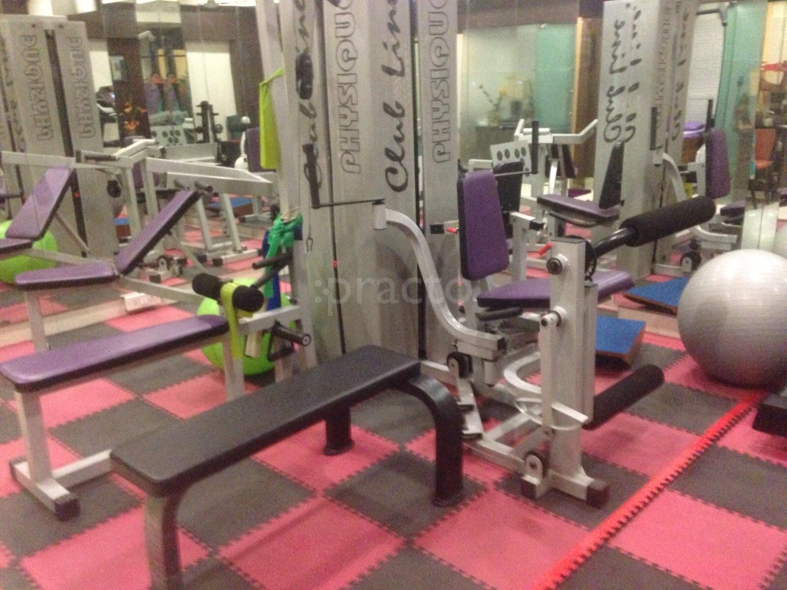 Services at Suknit Physiotherapy Clinic Green Park Delhi