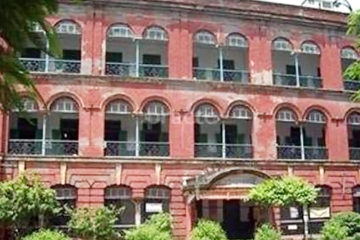 Entrance at SVS Marwari Hospital Raja Ram Mohan Sarani Kolkata