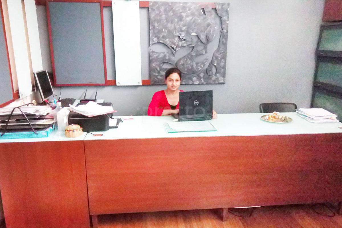 Reception at Tapovan Wellness Klinic Greater Kailash Part 1 Delhi