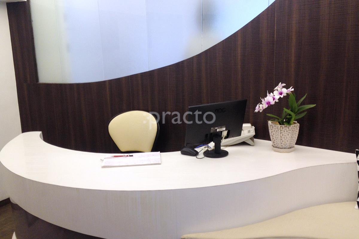 Reception at The Dental Care Clinic Churchgate Mumbai