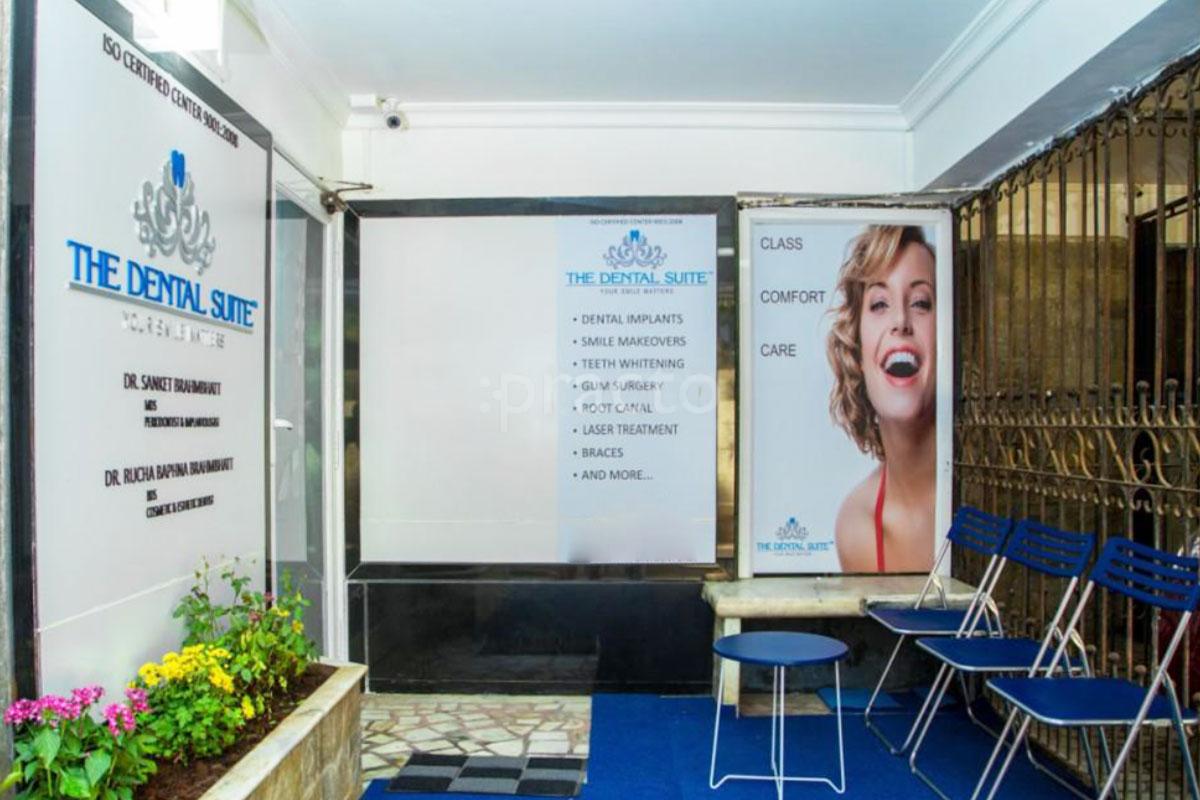 Waiting Area at The Dental Suite Vileparle West Mumbai