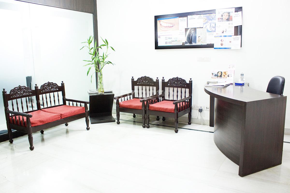 Waiting Area at The Dentist Defence Colony Delhi
