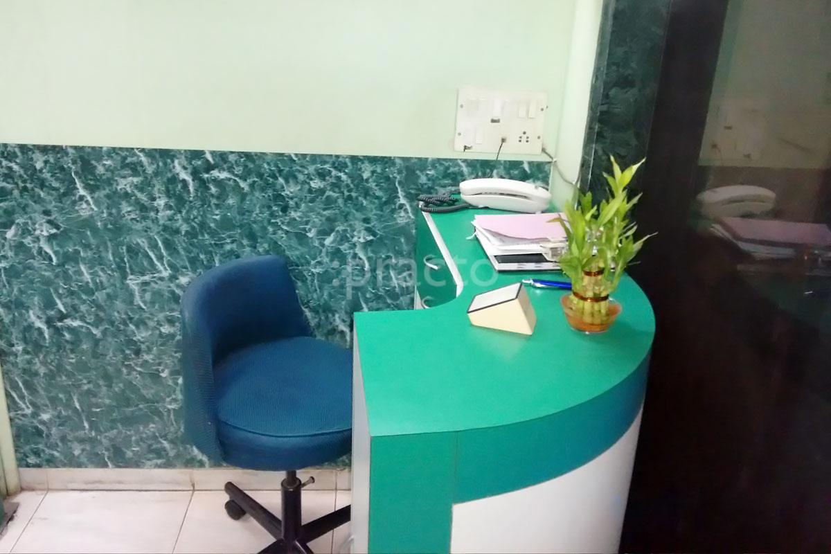 Reception at Thirani Dental Implant & Laser Centre Borivali West Mumbai