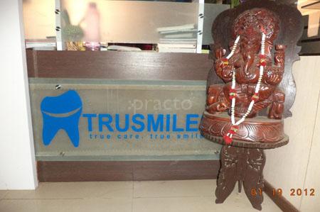 Reception at Trusmiles Dental Clinic Jaydev Vihar Bhubaneswar