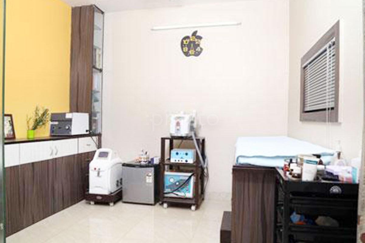 OPD/Ward at Twachaa The Skin Clinic Vasundhara Ghaziabad
