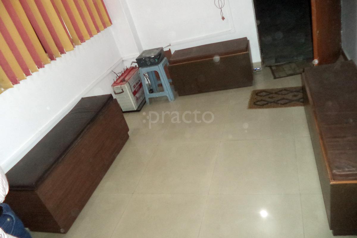 Waiting Area at Uma Dental & Impant Clinic Iit Kanpur