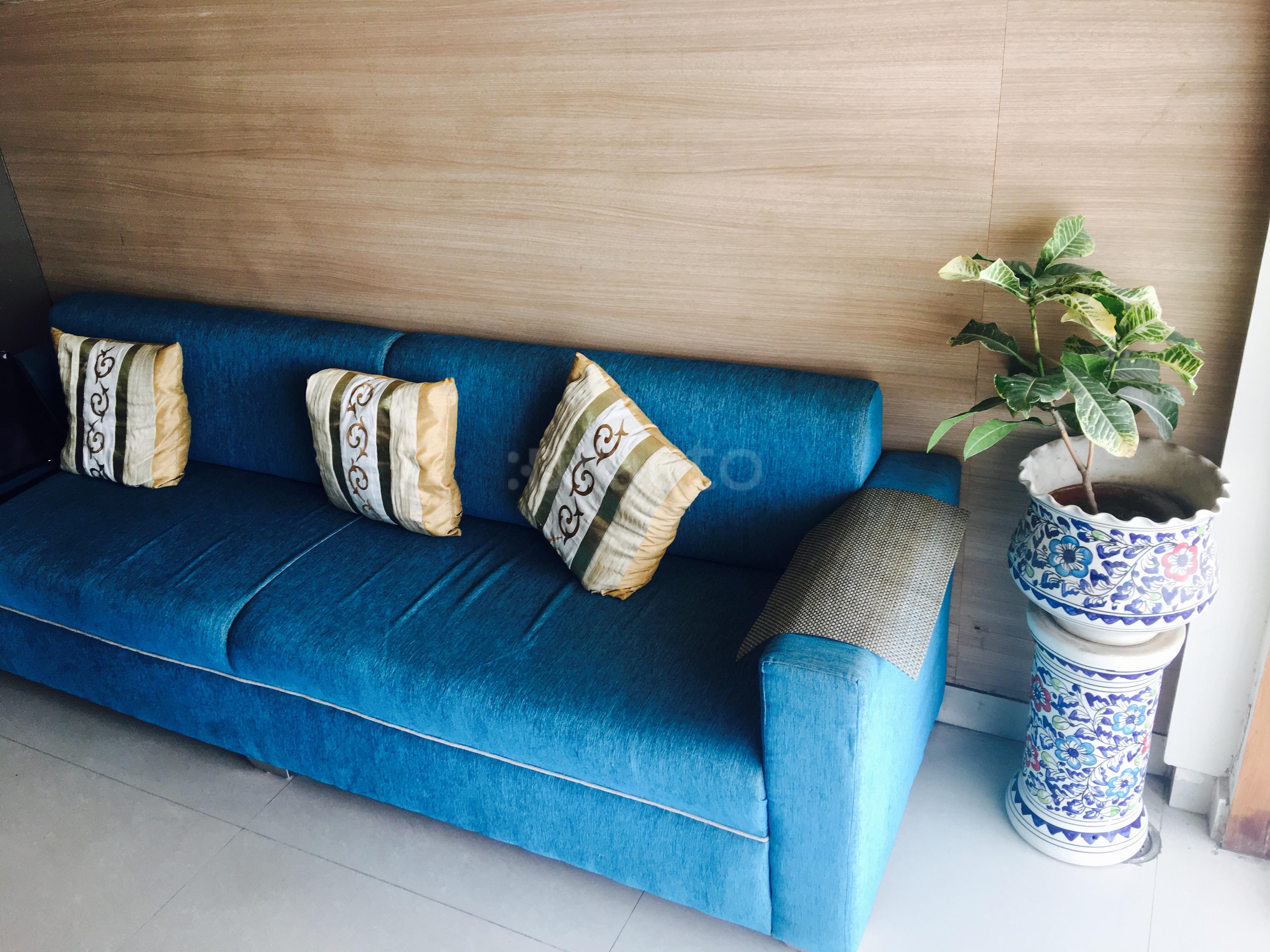 Waiting Area at Unique Dental Clinic Sector 16 Faridabad