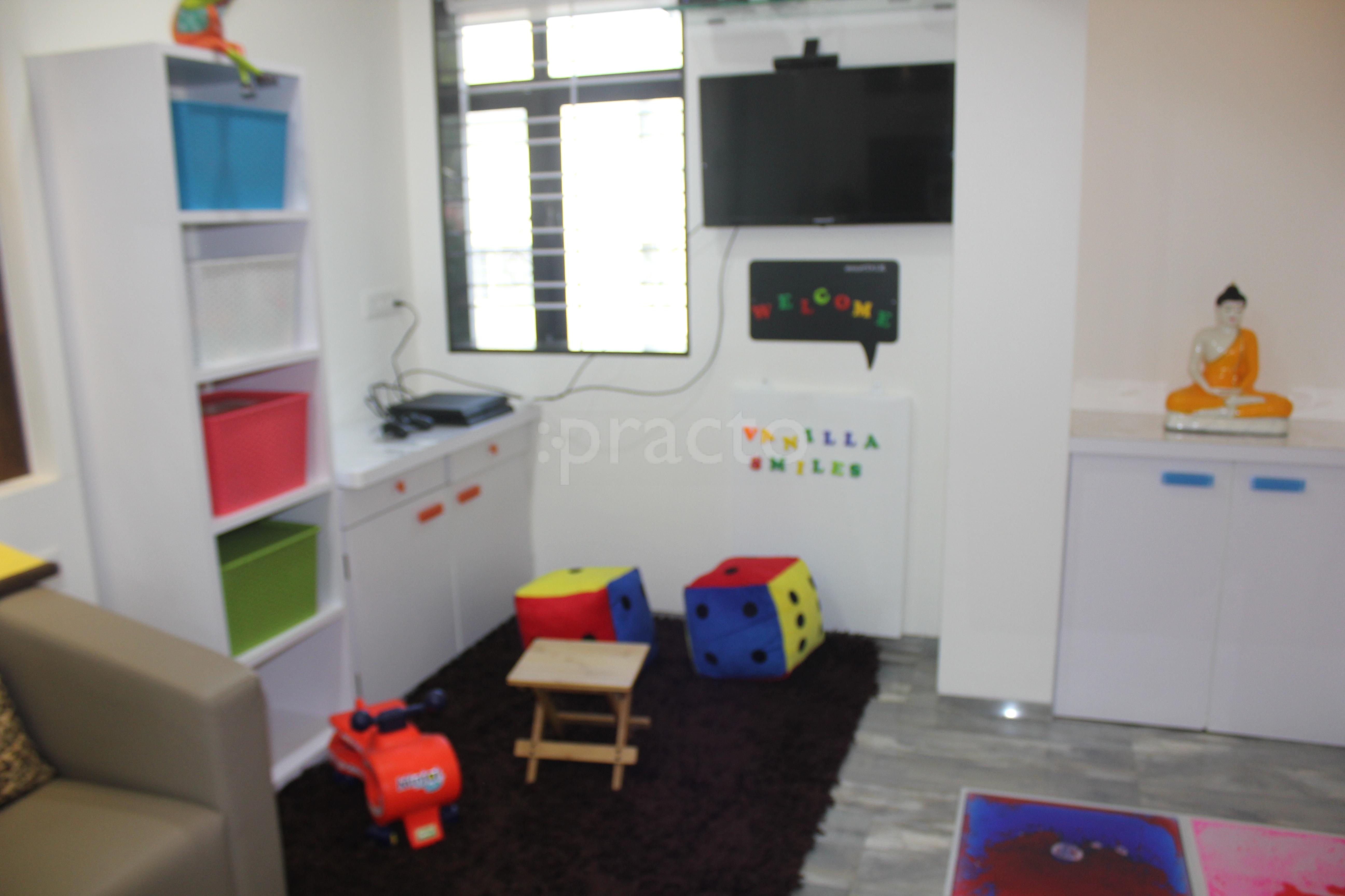 Reception at Vanilla Smiles Dental Clinic Shivajinagar Pune