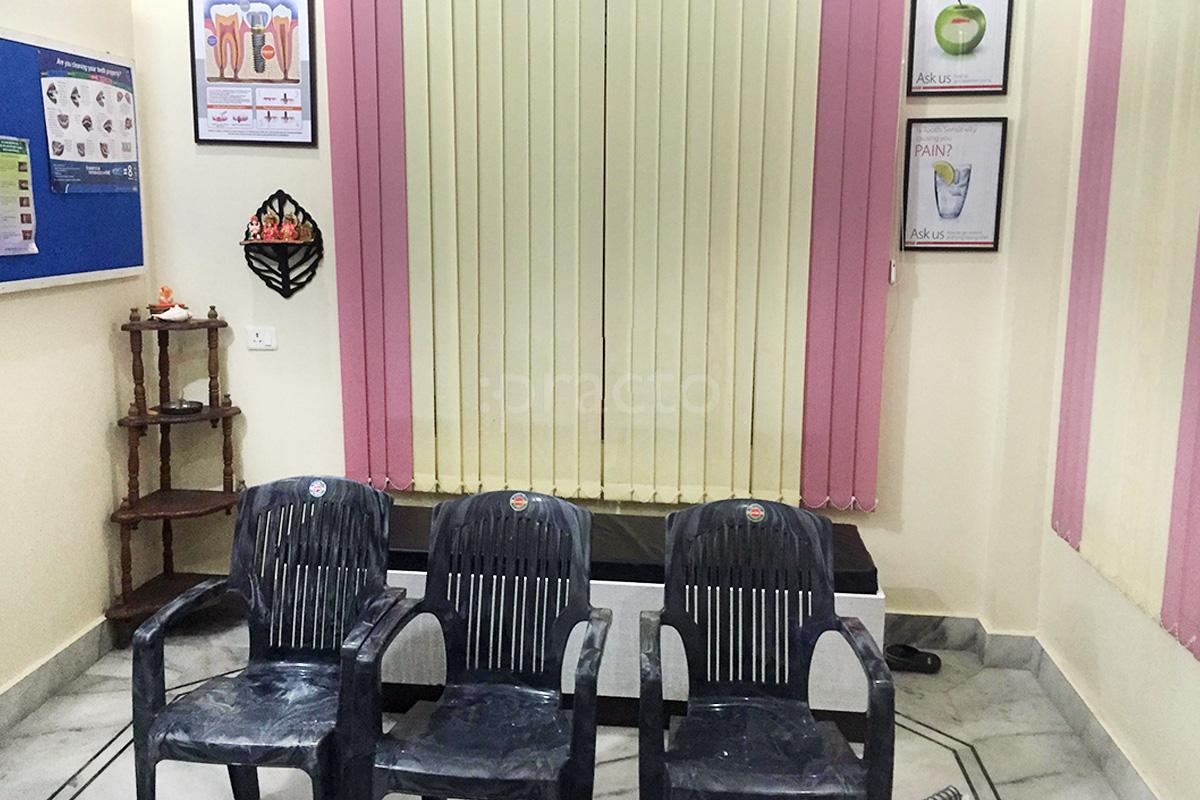 Waiting Area at Vedant Dental & Maxillofacial Clinic Rajapur Allahabad