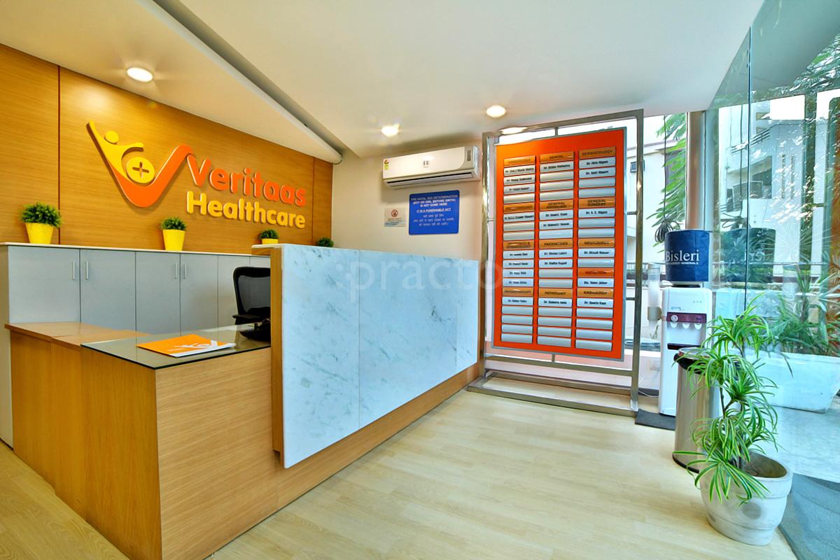 Reception at Veritaas Healthcare DLF Phase I Gurgaon