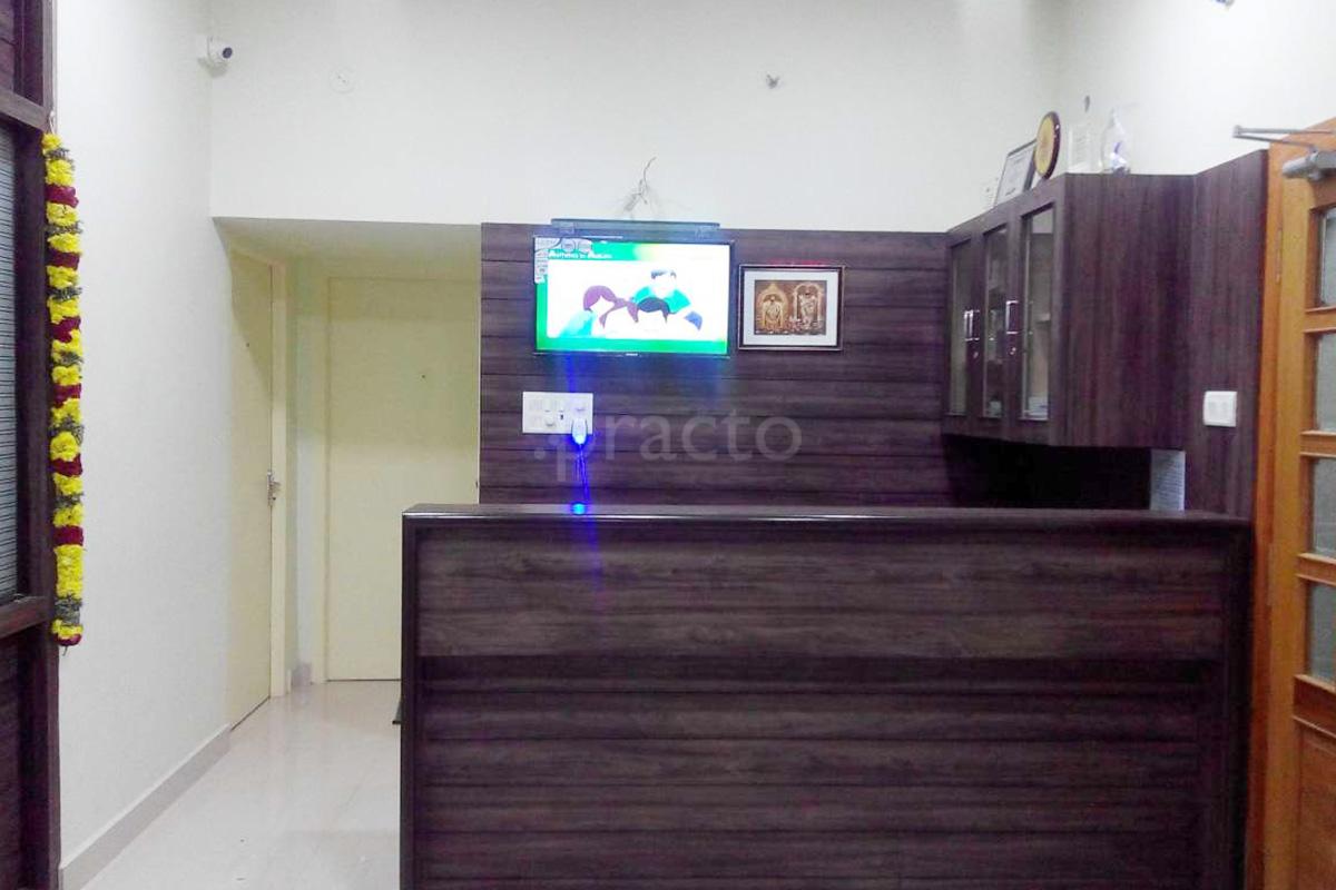 Reception at Vinodhaa Respiratory Centre Anna Nagar East Chennai