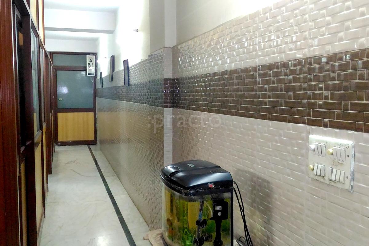 Entrance at Vision Clinic Kalkaji Delhi
