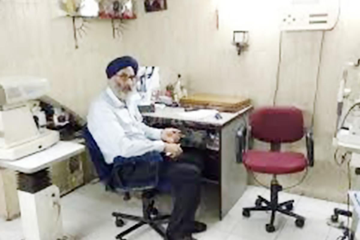 OPD/Ward at Vohra Eye & Dental Clinic Bhawanipore Kolkata