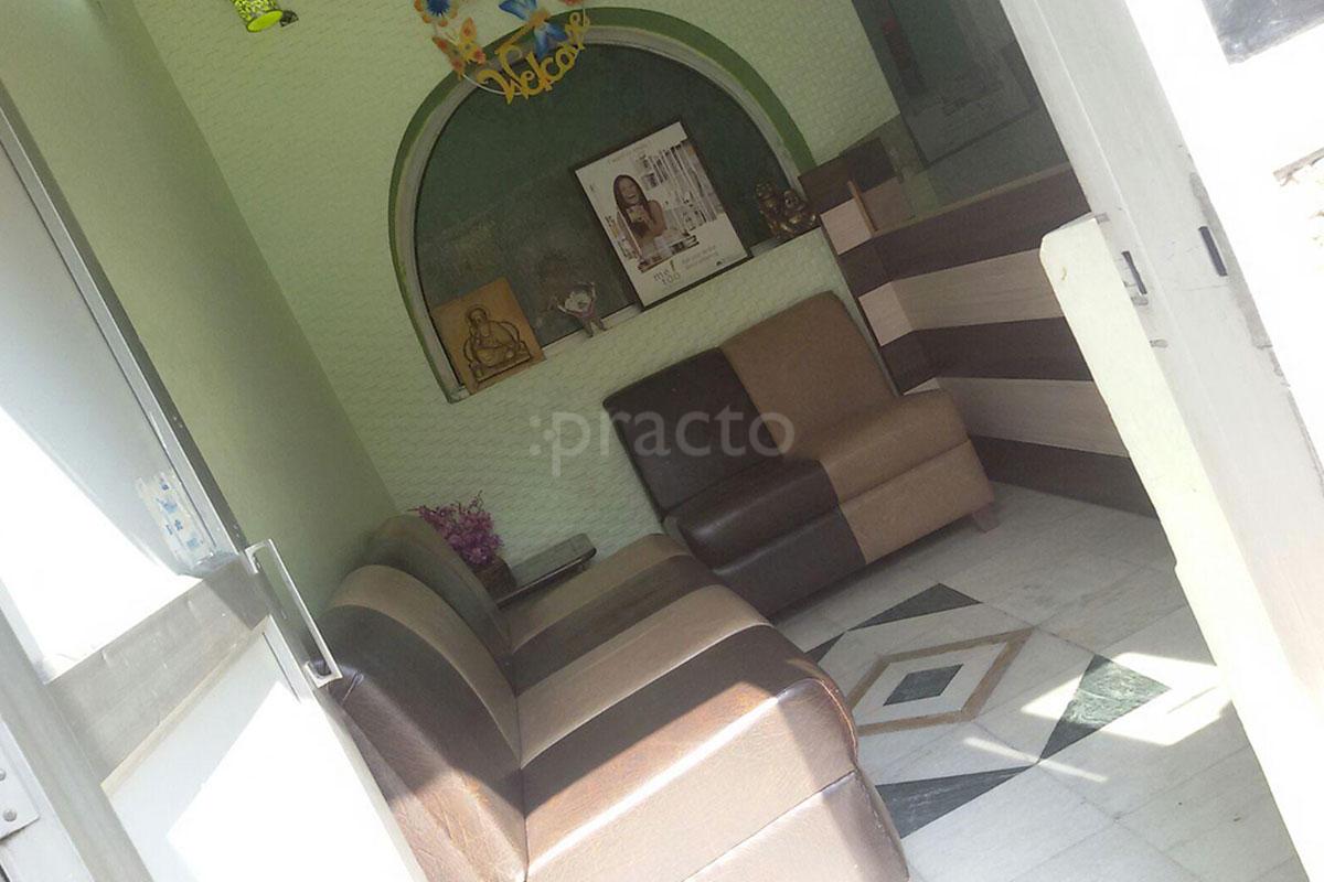 Entrance at Your Dentist Sector 22 Chandigarh