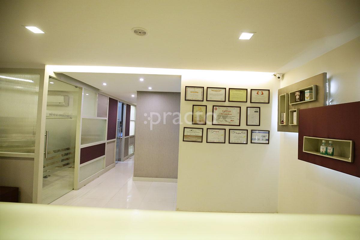 Reception at Zenith Skin Hair & Dental Centre Punjabi Bagh Delhi